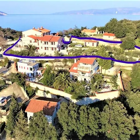 Apartments Alenka By The Sea Labin  Exterior photo