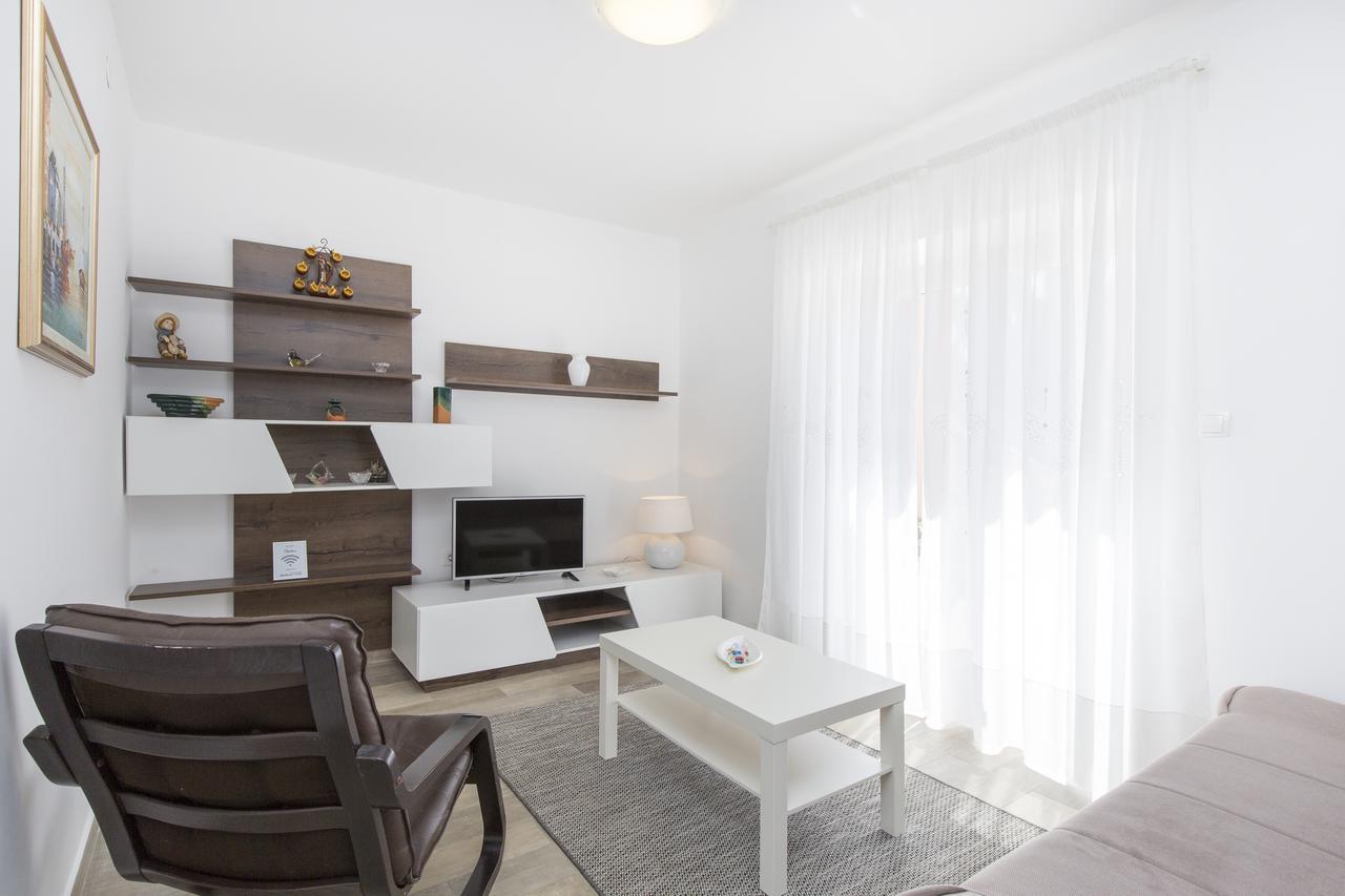 Alenka Apartment