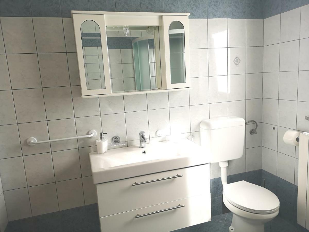 Alenka By The Sea Apartament *
